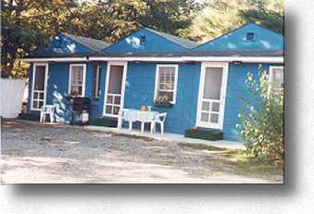 Homestead Motel And Cottages 엘스워스 외부 사진