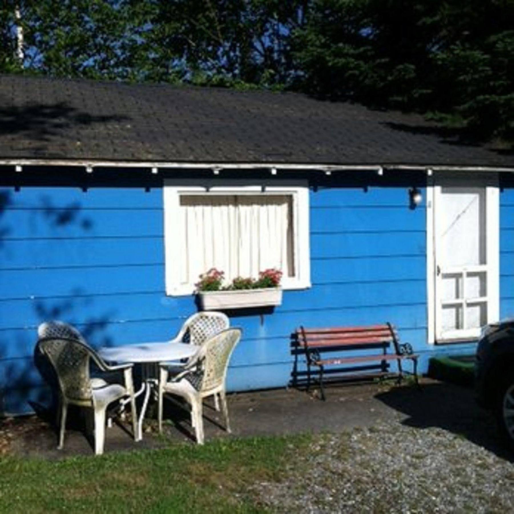 Homestead Motel And Cottages 엘스워스 외부 사진